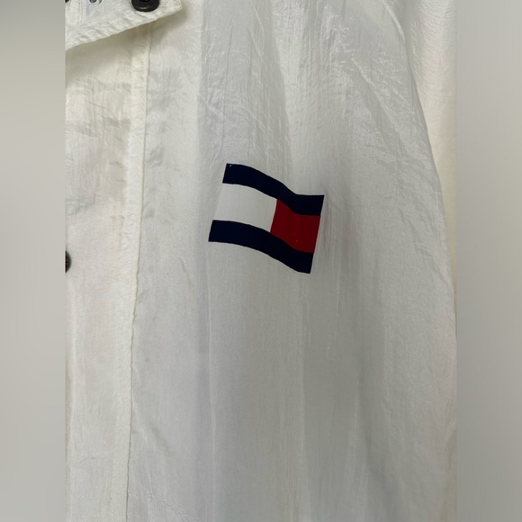 Rare Vintage Tommy Hilfiger White Windbreaker Jacket Anorak hood Size Large - Picture 2 of 11